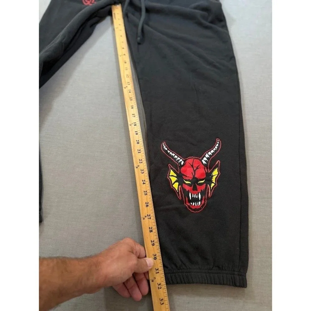 Netflix Stranger Things Hellfire Club‎ Sweatpants Black Graphic Print 2XL 40X32